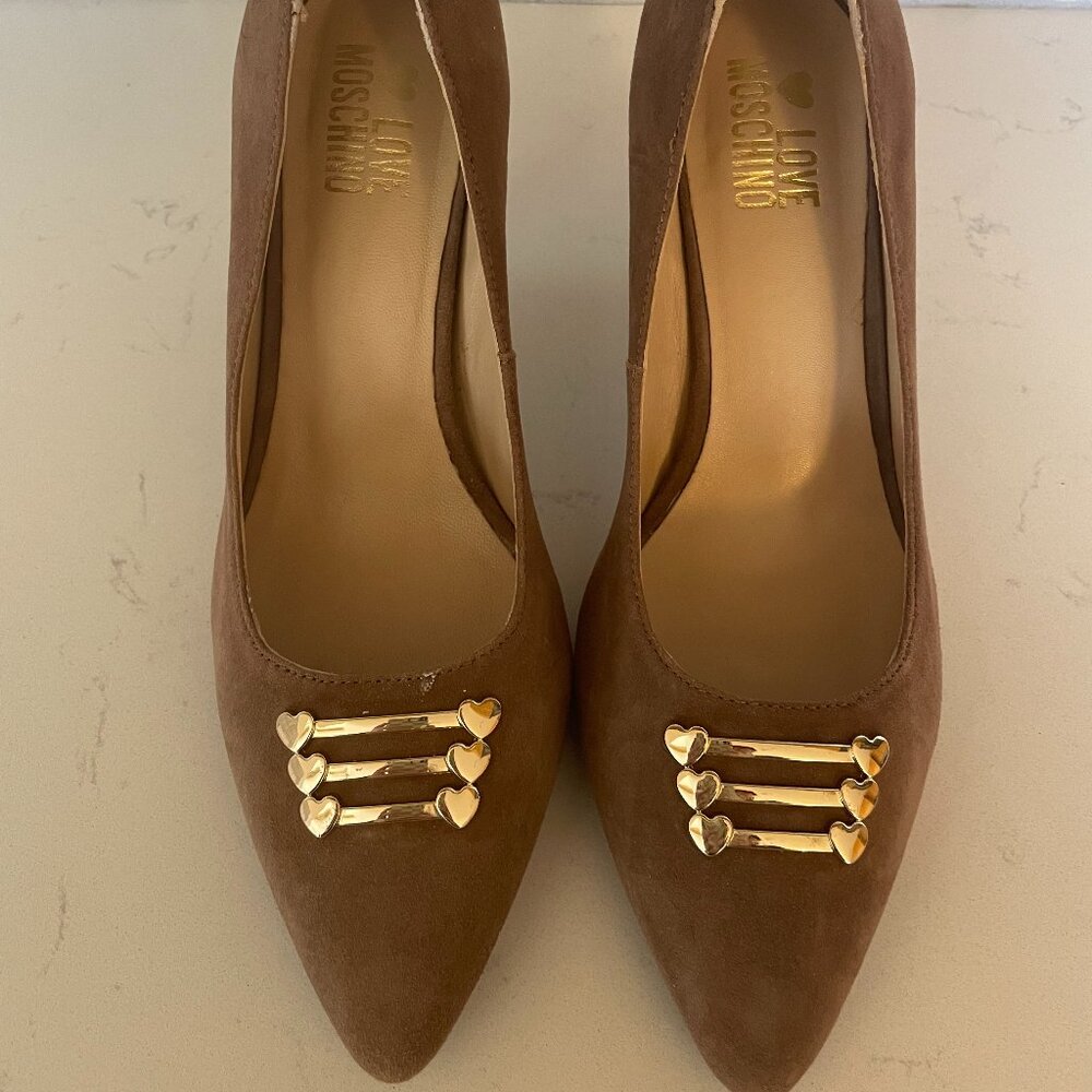 Love Moschino Brown Pointed Toe,‎ Slip On Heel Pumps, Gold Hearts, 6 (36.5)